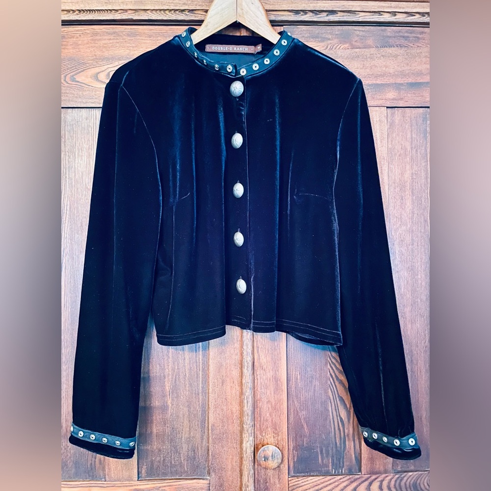 Women’s Size Medium Double D Ranch Velour Waist Length Jacket